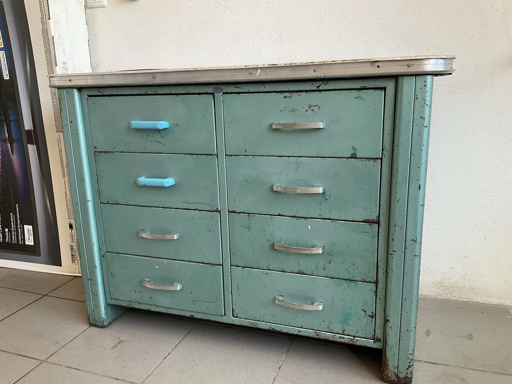 Bancada de oficina vintage marca Famo Lousada