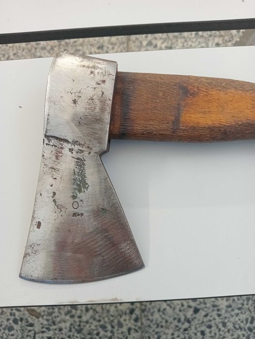 Machado antigo com gravação