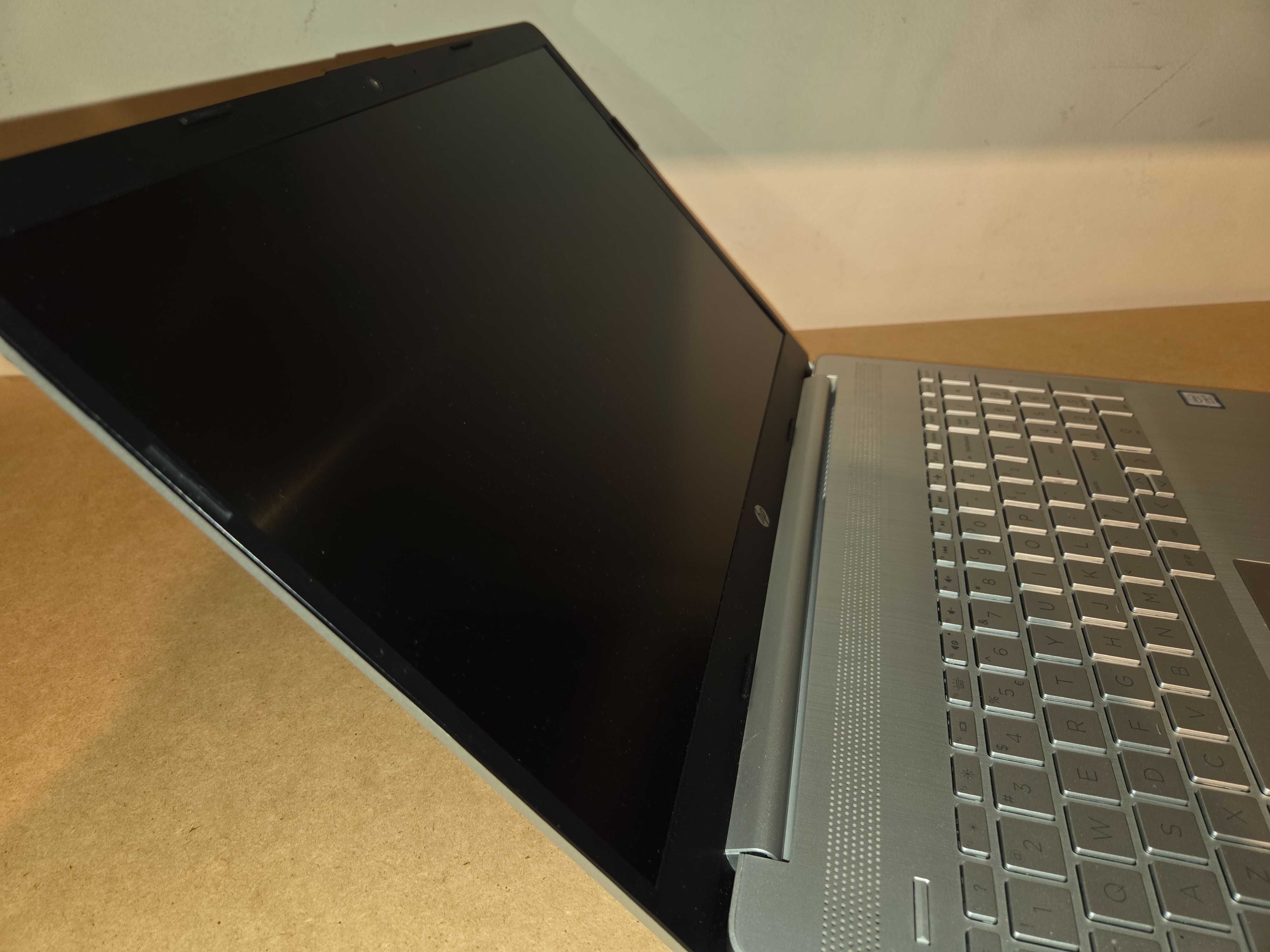 (2443/N/24) Laptop HP 15-dw0019nw / i5 / 8GB RAM / 256GB SSD / Win10 /