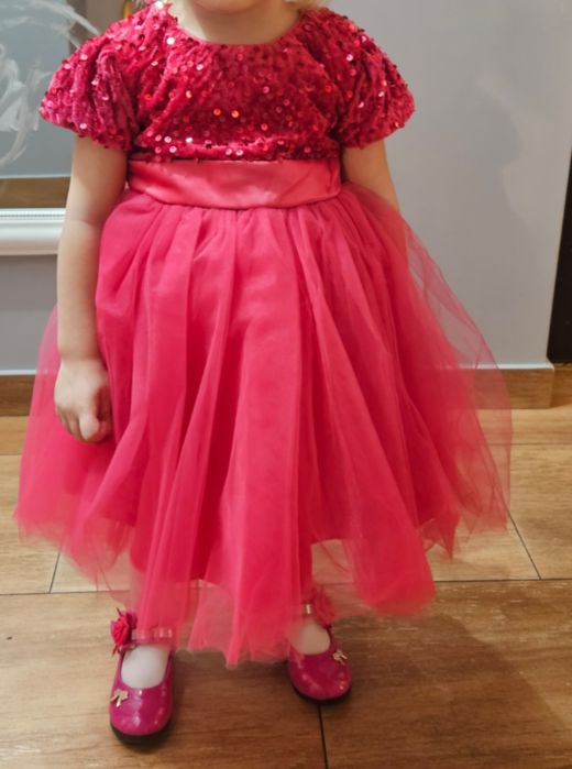 Sukienka na bal fuksja