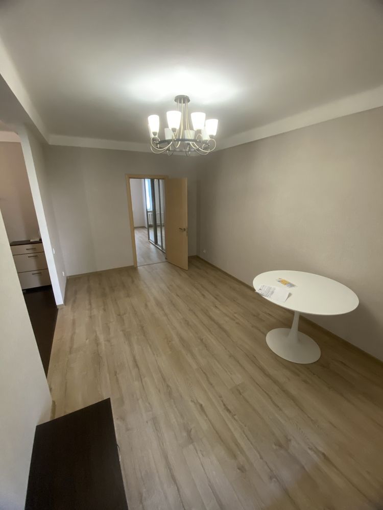 Продам 2-ком квартиру, Черчилля, Червоноткацька, Чернігівська