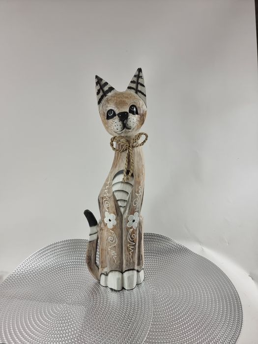 Koty drewniane z drewna stojące figury ozdobne kotki kot