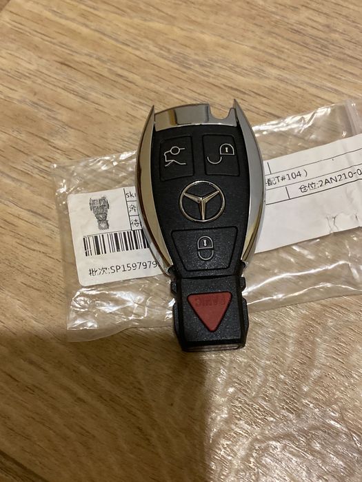 Ключ рыбка Mercedes-Benz