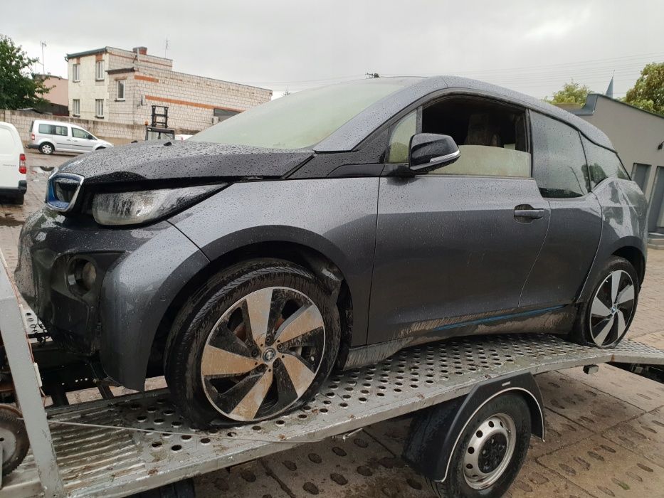 Разборка BMW i3 Запчасти Бмв і3 REX I01 бампер передний