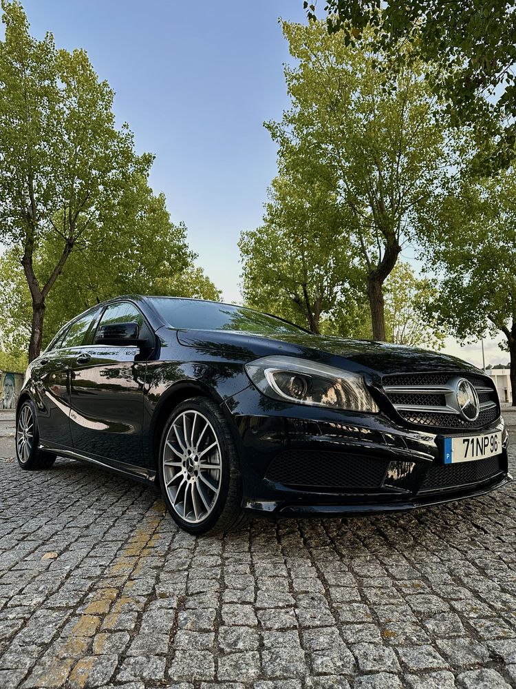 Mercedes-Benz A200 7G-DCT AMG Sport
