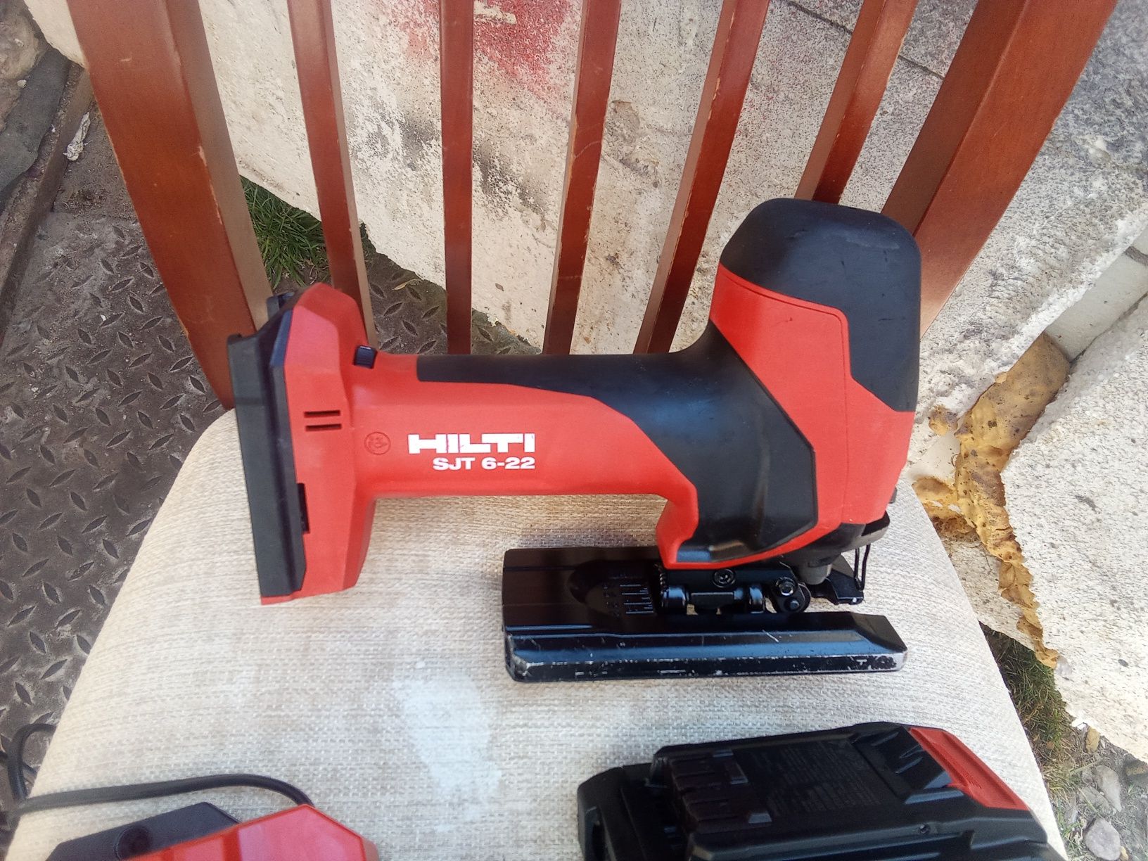 Wyrzynarka Hilti sjt6 22 Nuron
