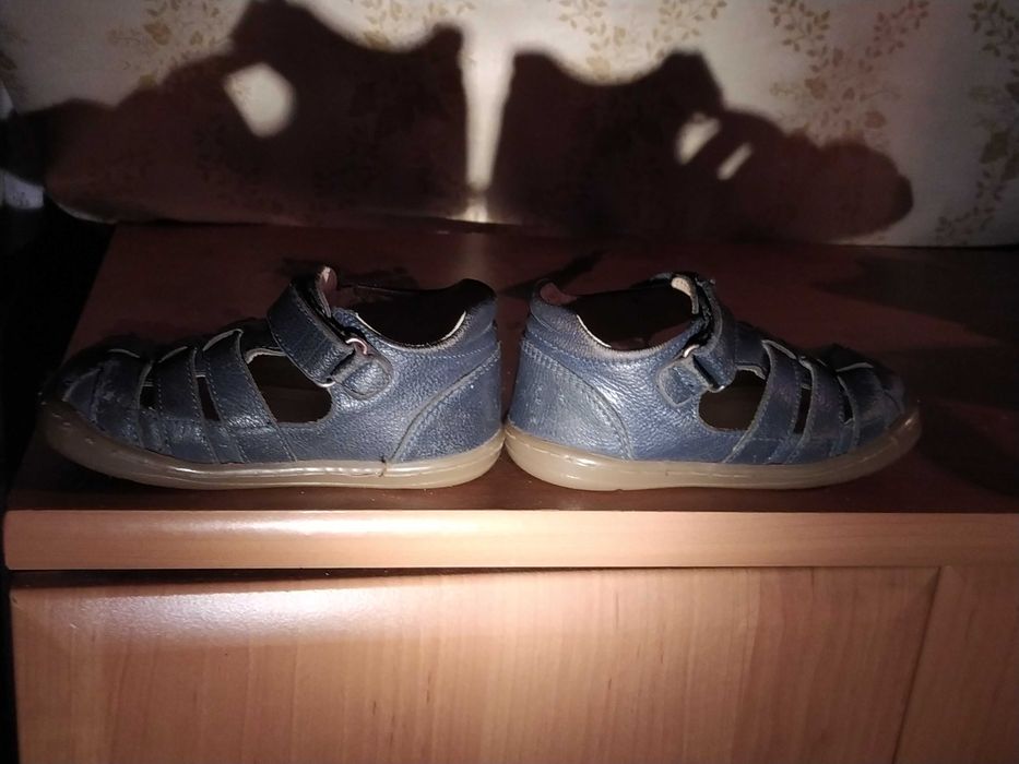 Lasocki Kids Skórzane sandały granatowe CCC rozmiar 23
