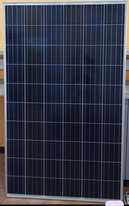 Conjunto de 8 painéis fotovoltaicos
