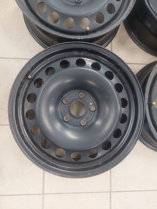 Оригінальні металеві диски Volkswagen Skoda R17 5×112