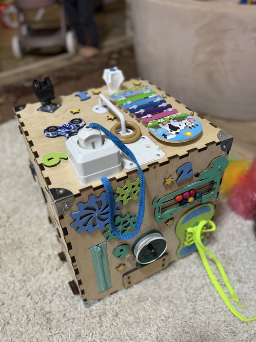 Бізікуб 30*30 видра fisher price лот іграшок бізіборд бизикуб