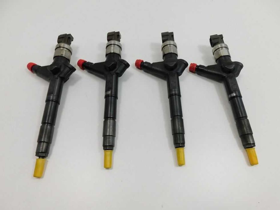 Wtryskiwacze kpl 4pin Nissan X-Trail T30 2.2 DCI Primera  16600BN800