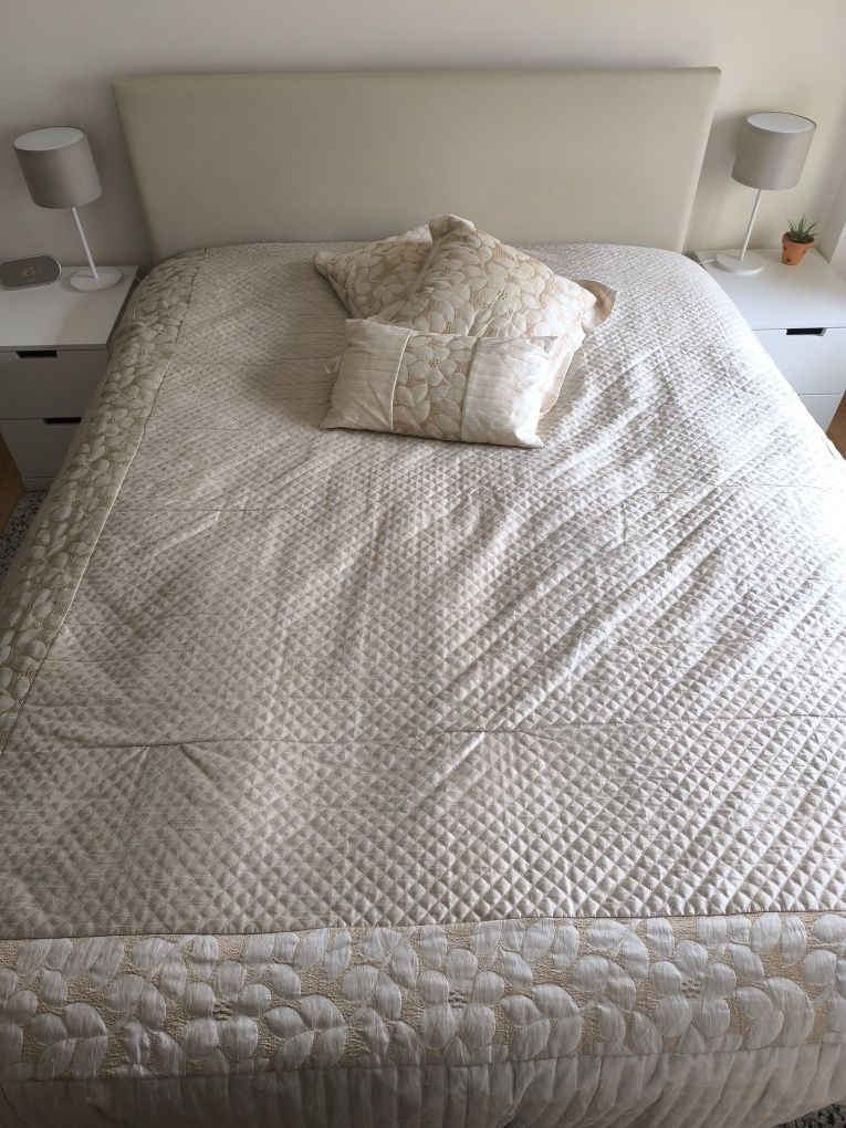 Vendo sommier Mindol em muito bom estado  200x160 com extras