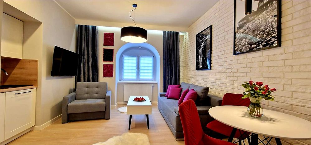 Stacja KARKONOSZE Szklarska Poręba studio w centrum