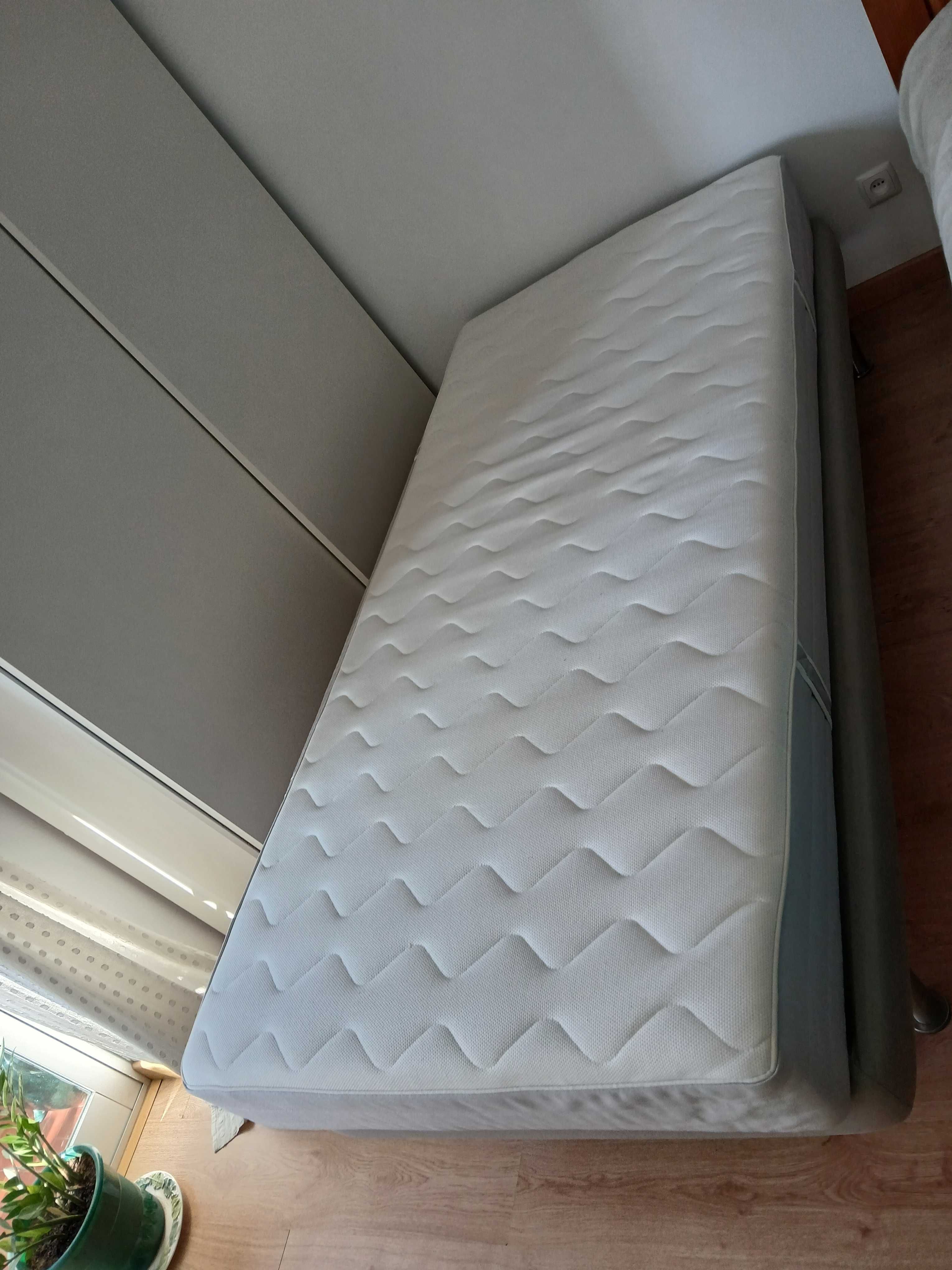 Cama de solteiro " Somier" com colchão