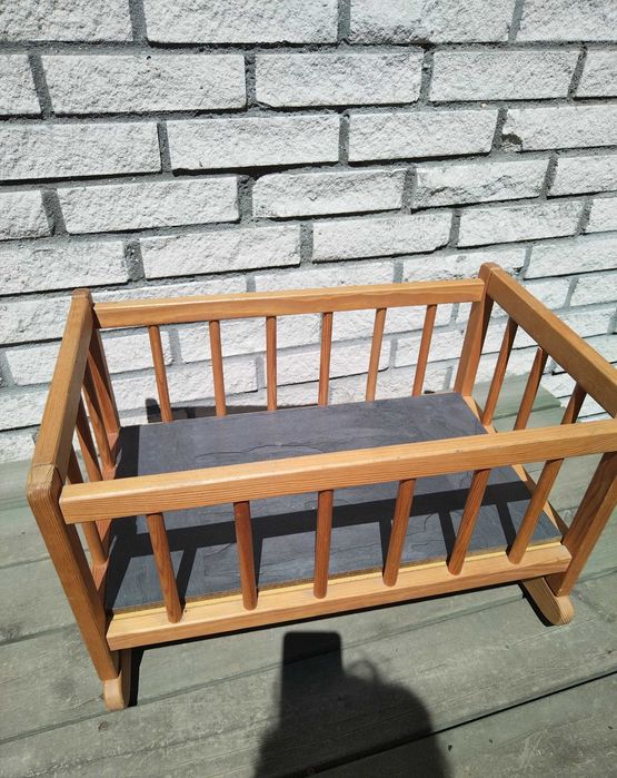 Łóżeczko dla lalek drewniane