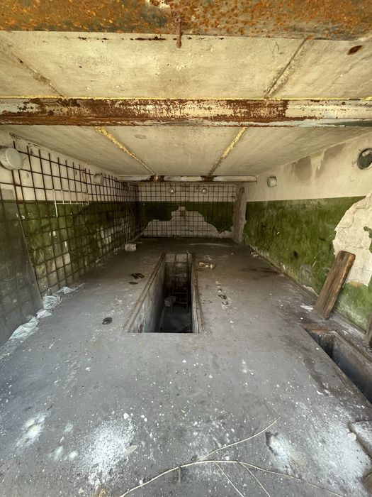 Продам капитальный гараж р-н ДМК