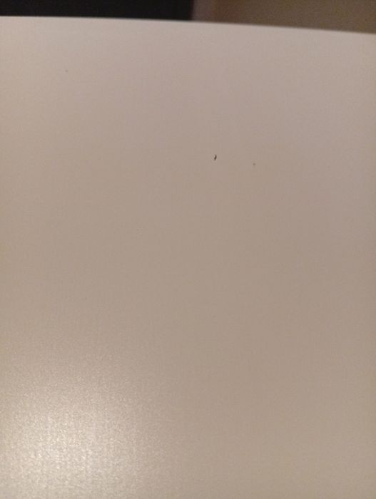 biurko dziecięce IKEA z serii PÅHL w kolorze białym z niebieskimi akce