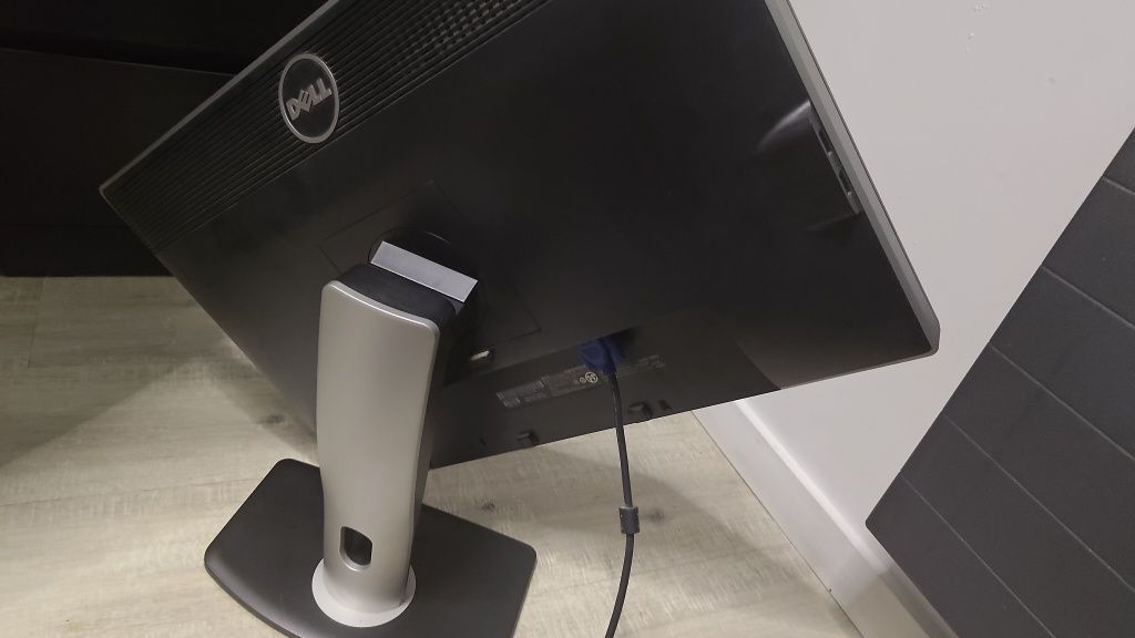 Monitor Dell 2412M
