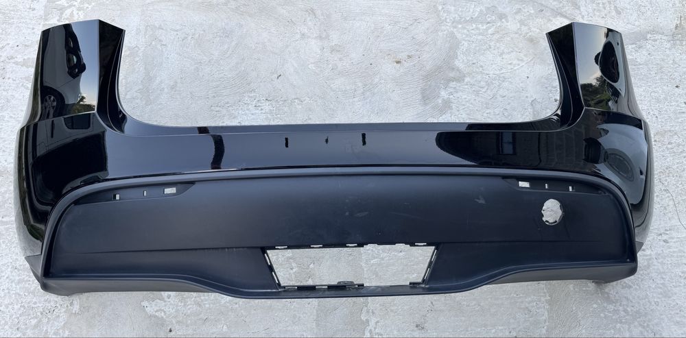 Tesla Model Y бампер задній