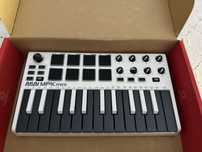 AKAI Professional MPK Mini MK3 White