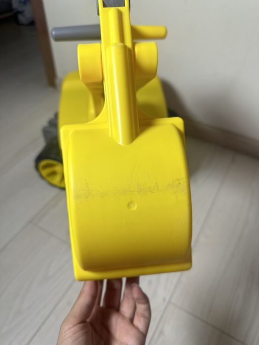 Толокар екскаватор