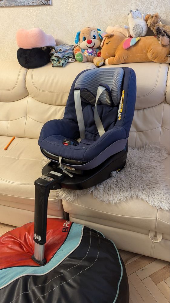 Автокресло Britax  Махі cosi 2Way Pearl от 3 мес до 4 лет
