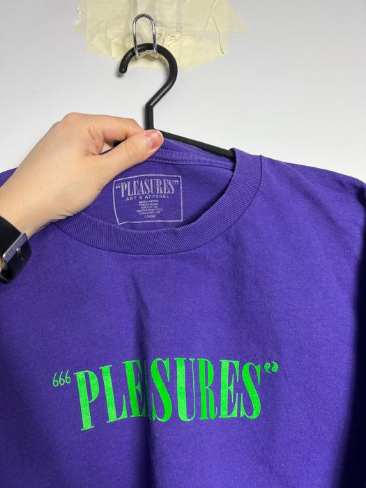 Longsleeve Pleasures Spellout Purple