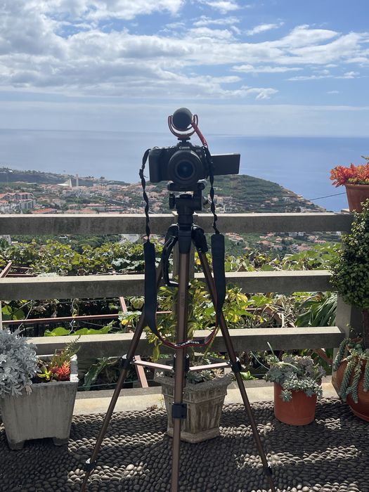 Canon EOS RP menos de 1000 disparos kti completo com lente micro rode