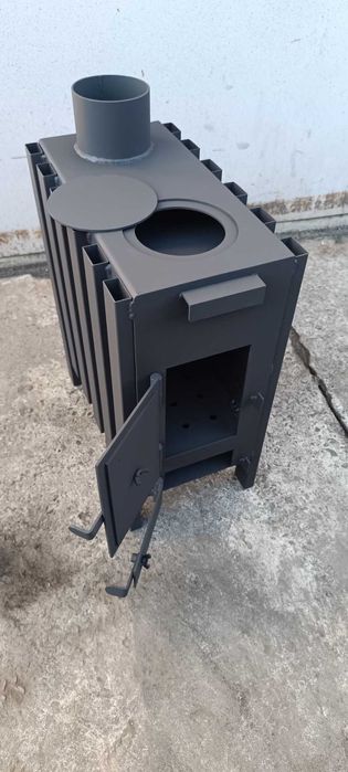 Буржуйка з подвійною камерою горіння на 35 кв м