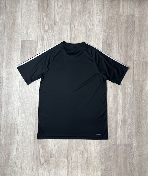 Футболка Adidas размер М оригинал спортивная чёрная адидас мужская