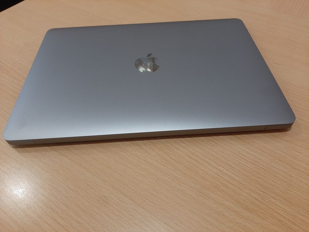 Peças para Macbook Air 13" M1 (a2337)