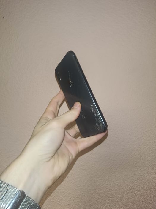 iPhone xr 64gb iCloud lock