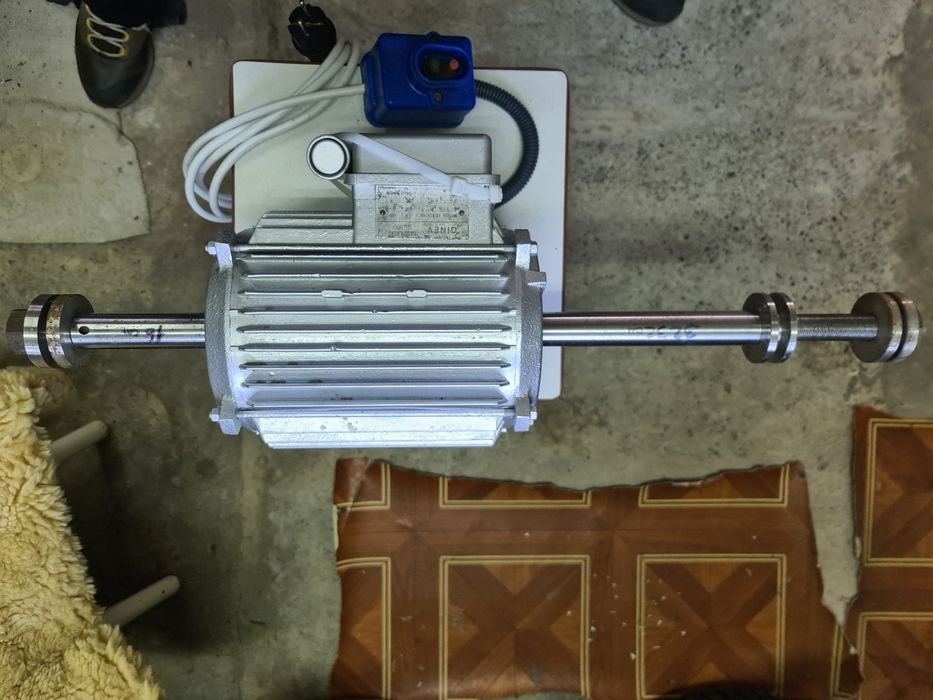 Двигун іспанського виробництва для наждака