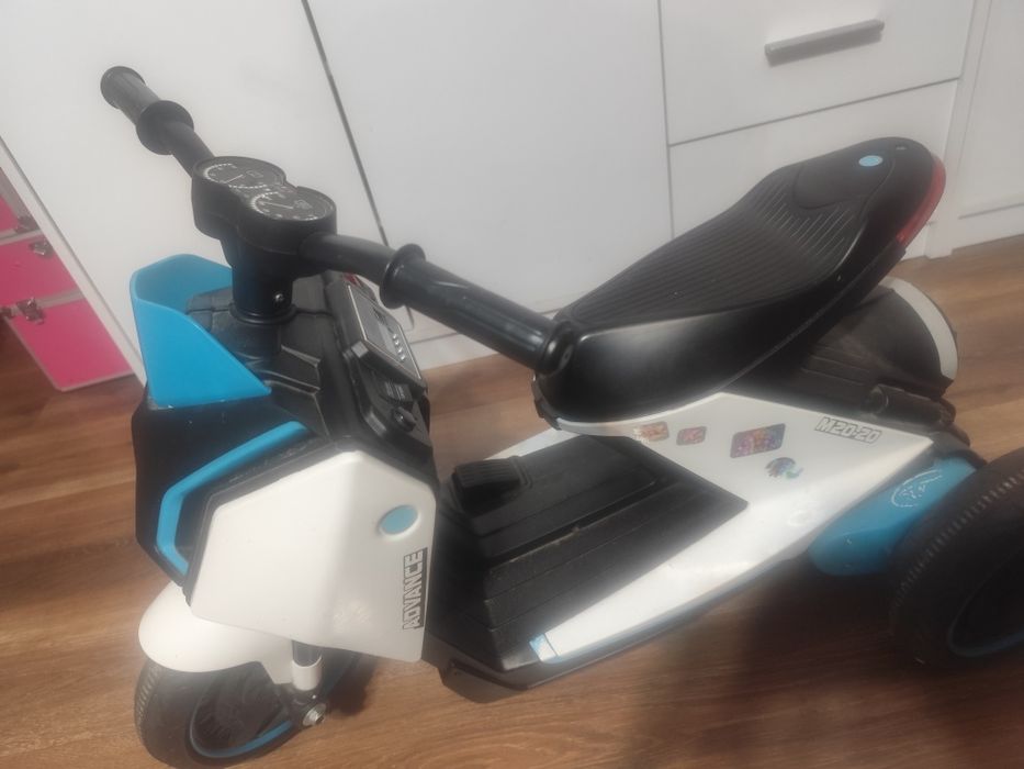 Motor na akumulator