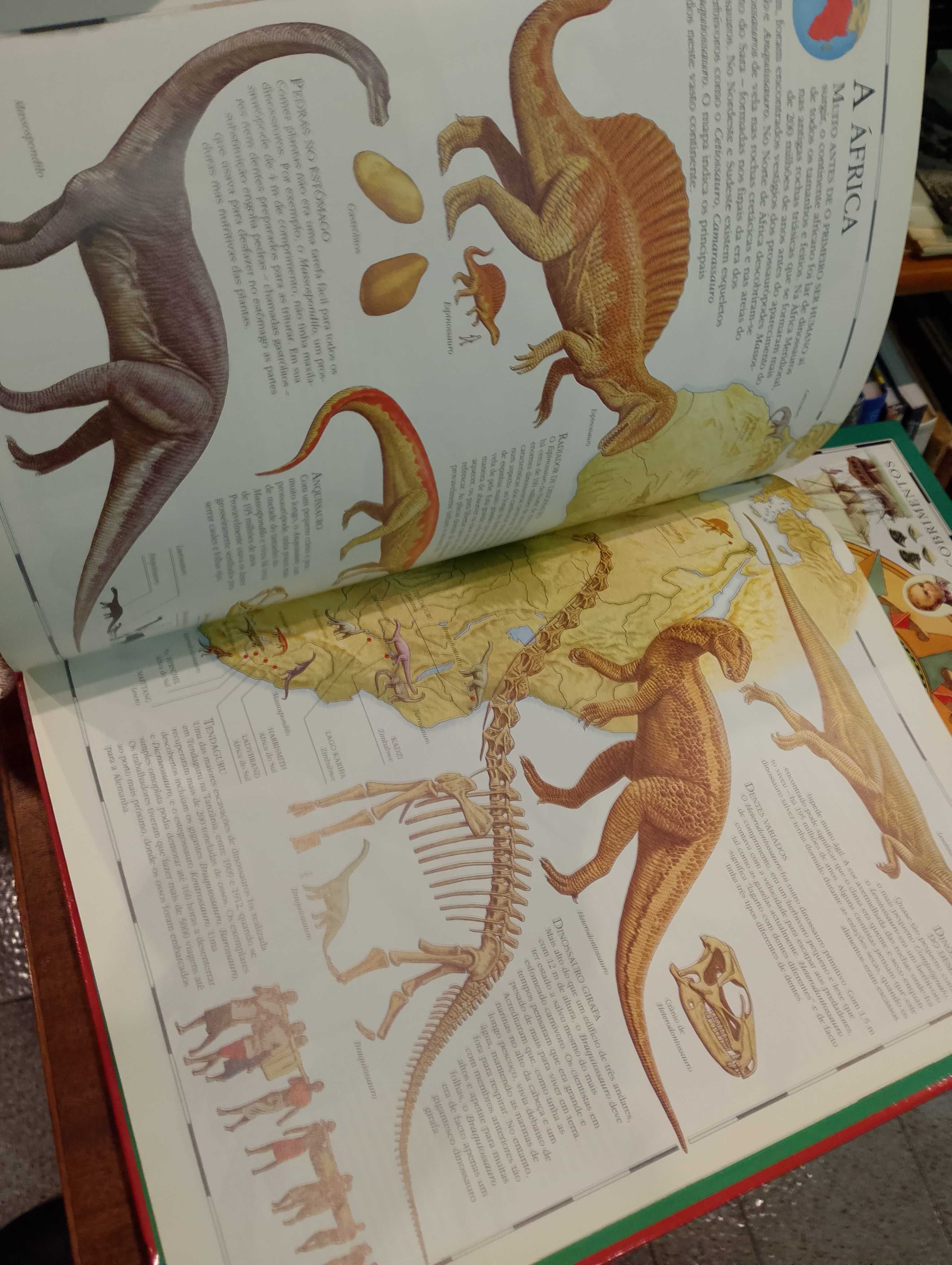 Grande Atlas dos Dinossauros