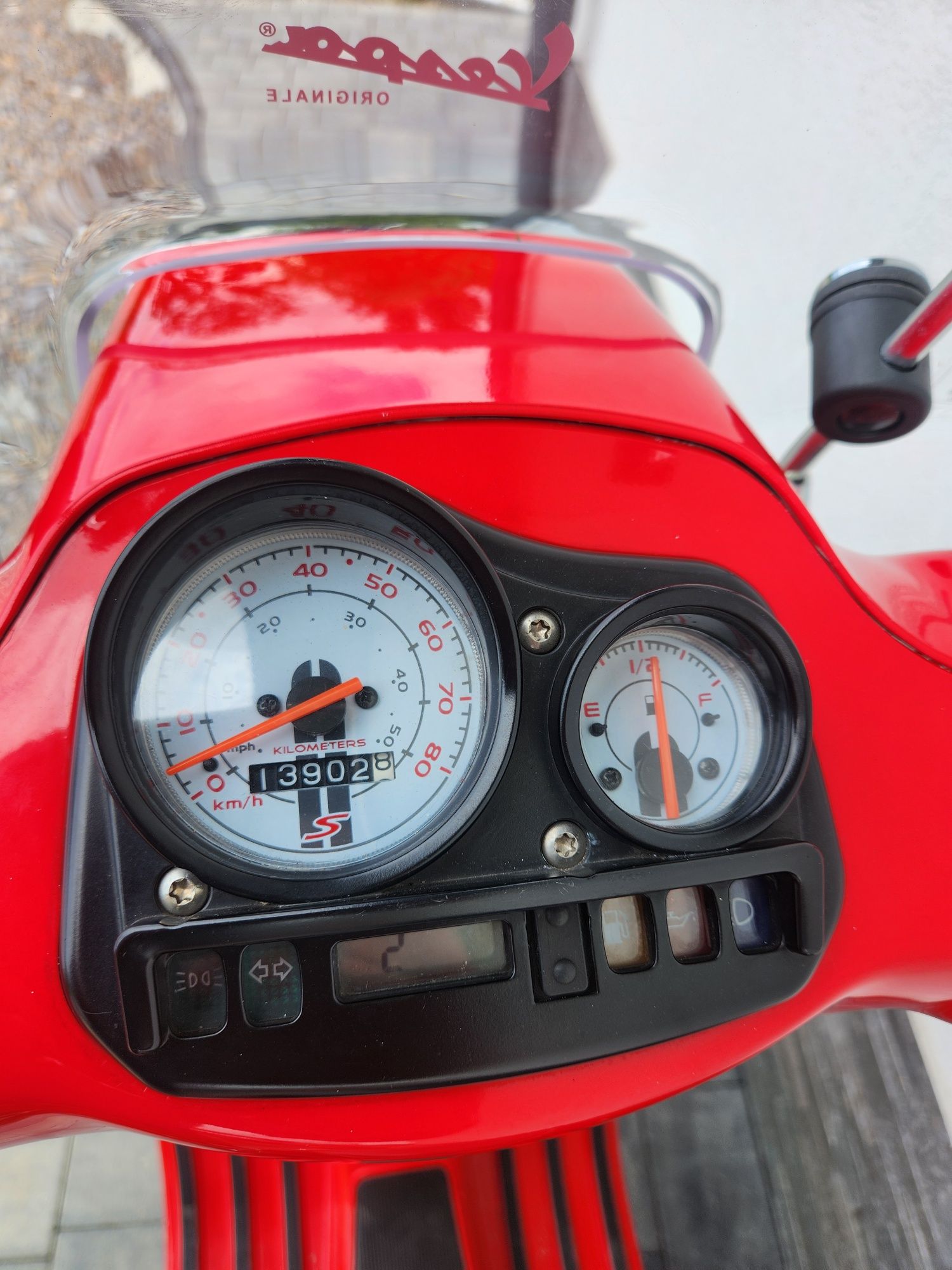 Skuter Piaggio Vespa LX S 50