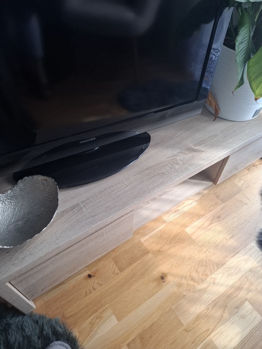 Szafka pod telewizor