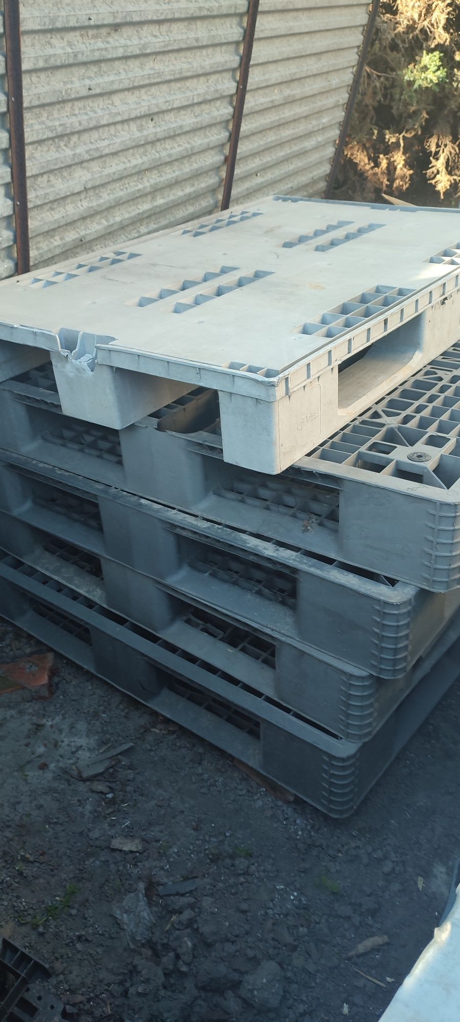Skrzynie kompostownik warzywnik palety plastikowe