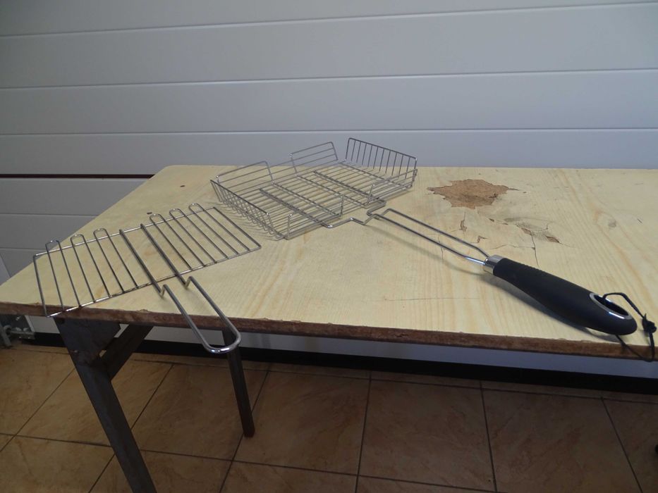 Łopatkę do grilowania lub smażenia na ognisku