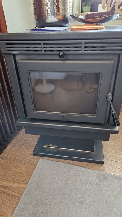 Salamandra a pellets