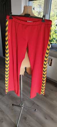R.XL Hummel sportowe czerwone spodnie dzwony z lampasem dresy damskie