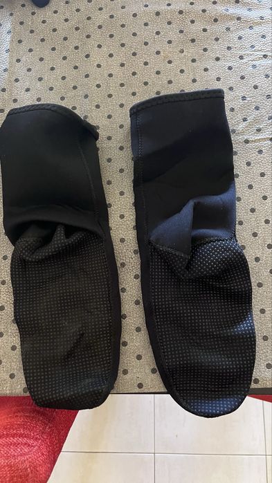 Botins / meias de neoprene L