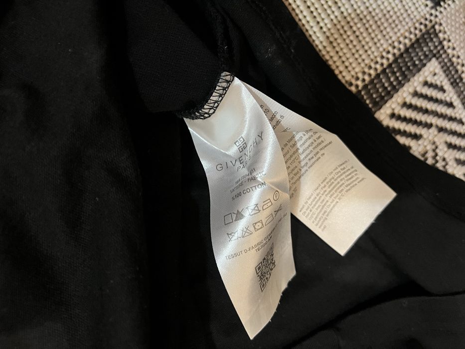 Футболка Givenchy