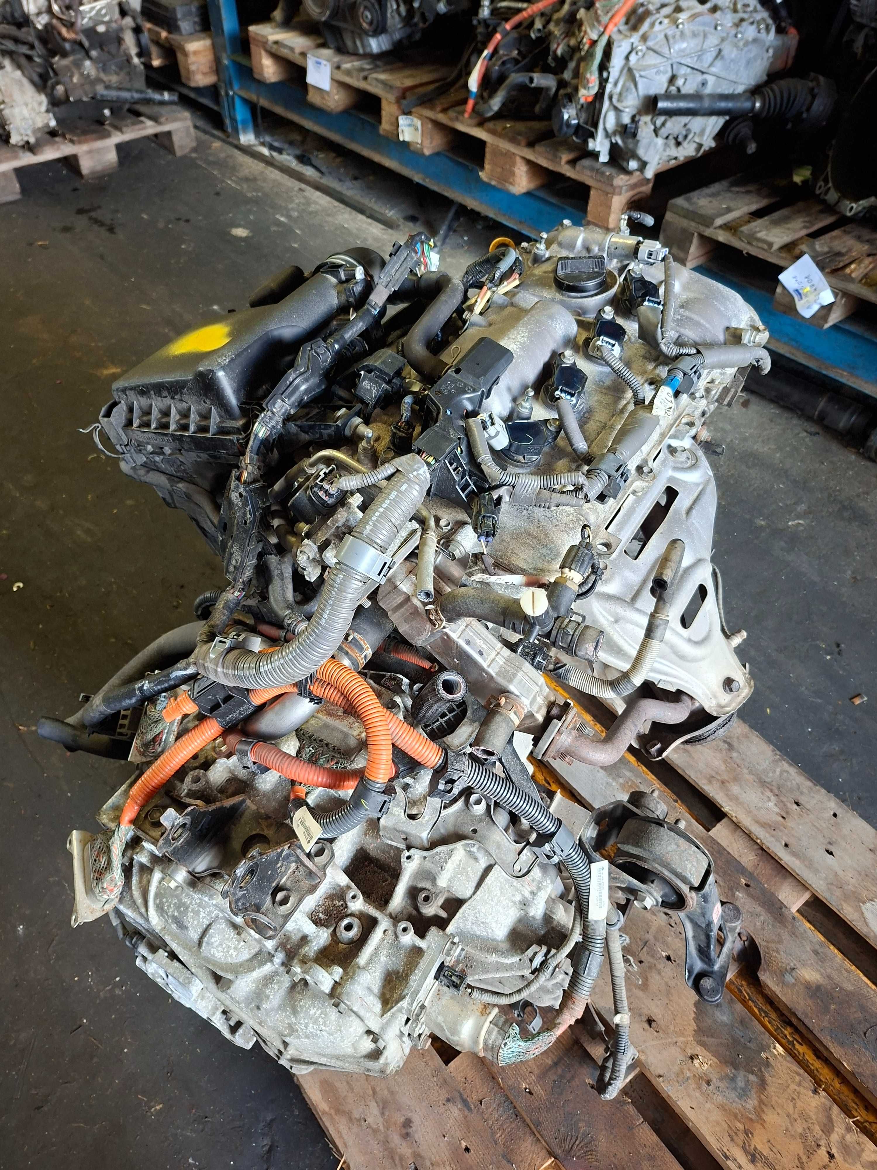 Silnik 1.8 2Zr FXE X27rW20 Toyota Prius kompletny