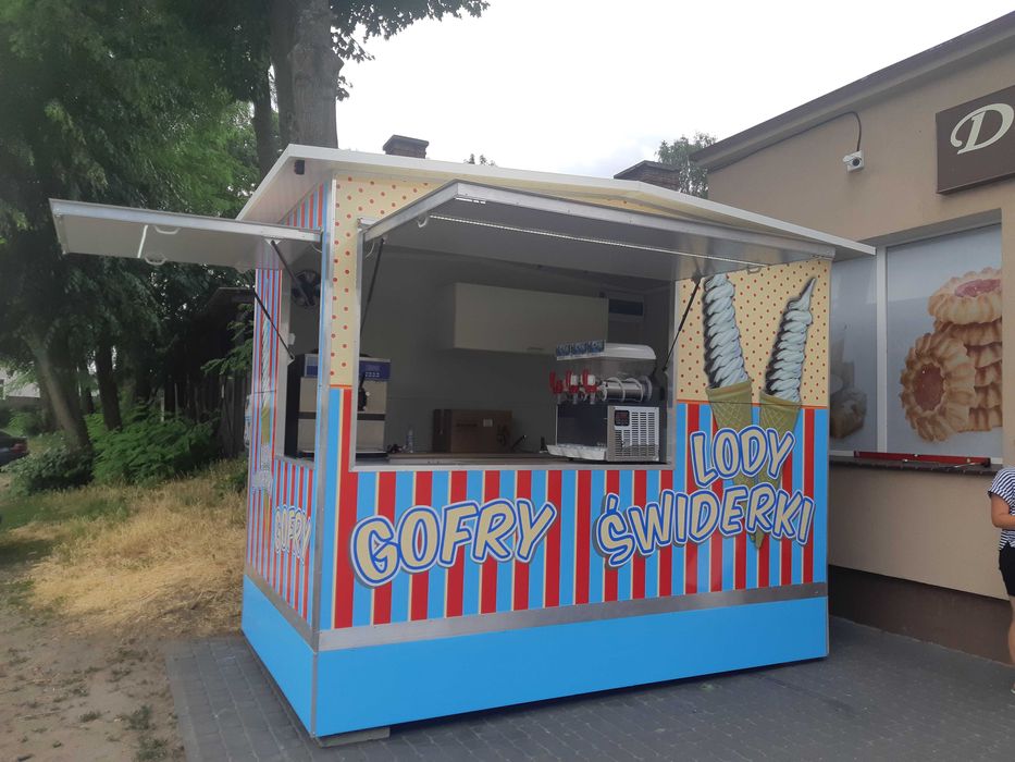 Przyczepa gastronomiczna do lodów wyposażona producent