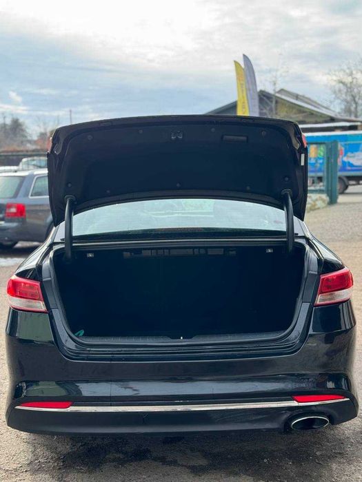 Автомобіль Kia Optima 2016