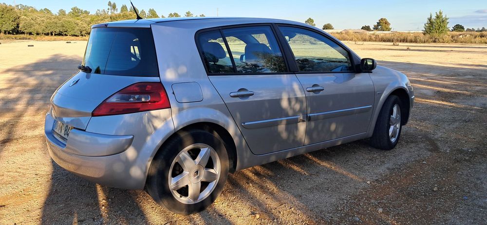 Renault Mégane II (fase II) 1.5dCi 106cv de 2008, 2600EUR (valor fixo)