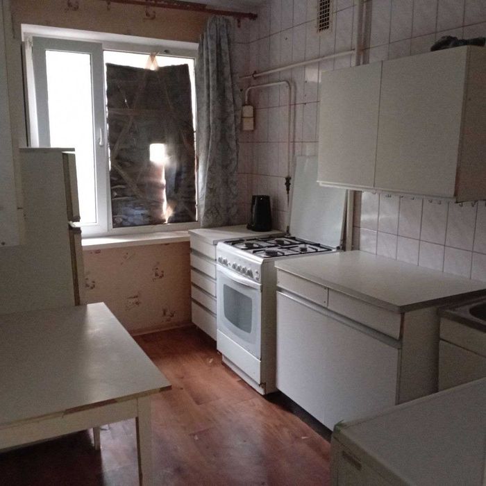 Продаю 3 комнатную квартиру на Пл. Победы