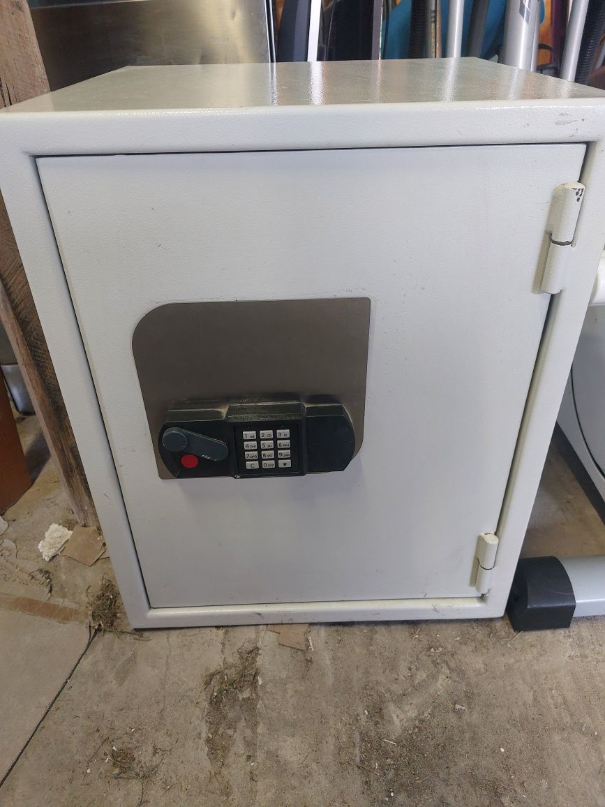 Kasa pancerna Konsmetal SL62