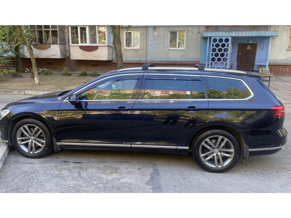 Volkswagen Passat B8 2015-2023 Поперечний багажник на інтегр. рейлінги